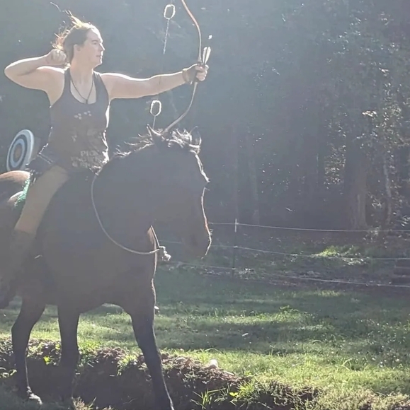 Meet your Posher, Brianna - Picture 2 of 4